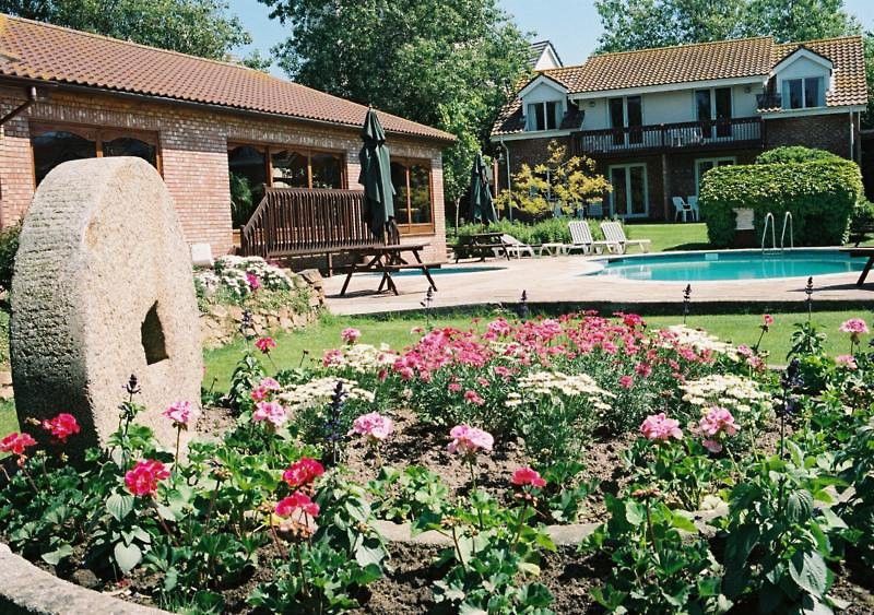 The Samares Coast Hotel & Apartments Saint Helier Jersey Exteriör bild