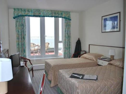 The Samares Coast Hotel & Apartments Saint Helier Jersey Exteriör bild